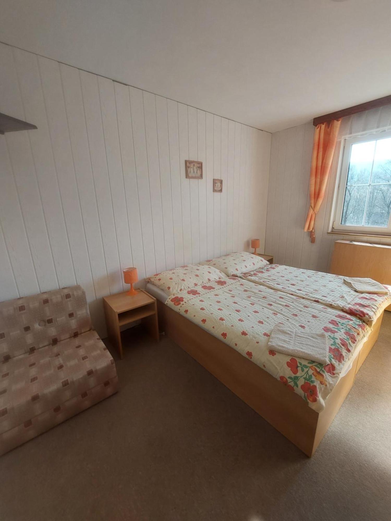 Monte Lope Hotel Bystrice pod Lopenikem Екстериор снимка