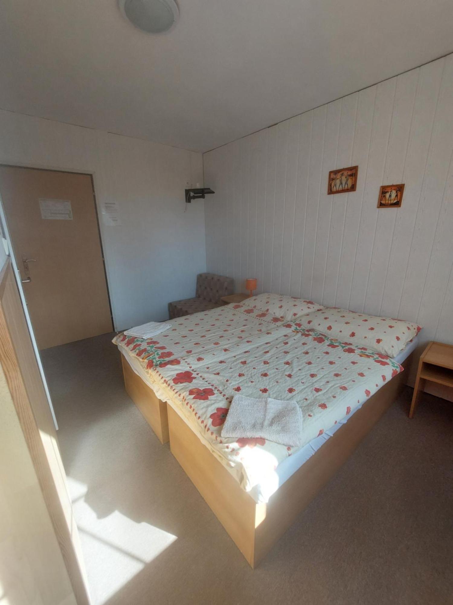 Monte Lope Hotel Bystrice pod Lopenikem Екстериор снимка